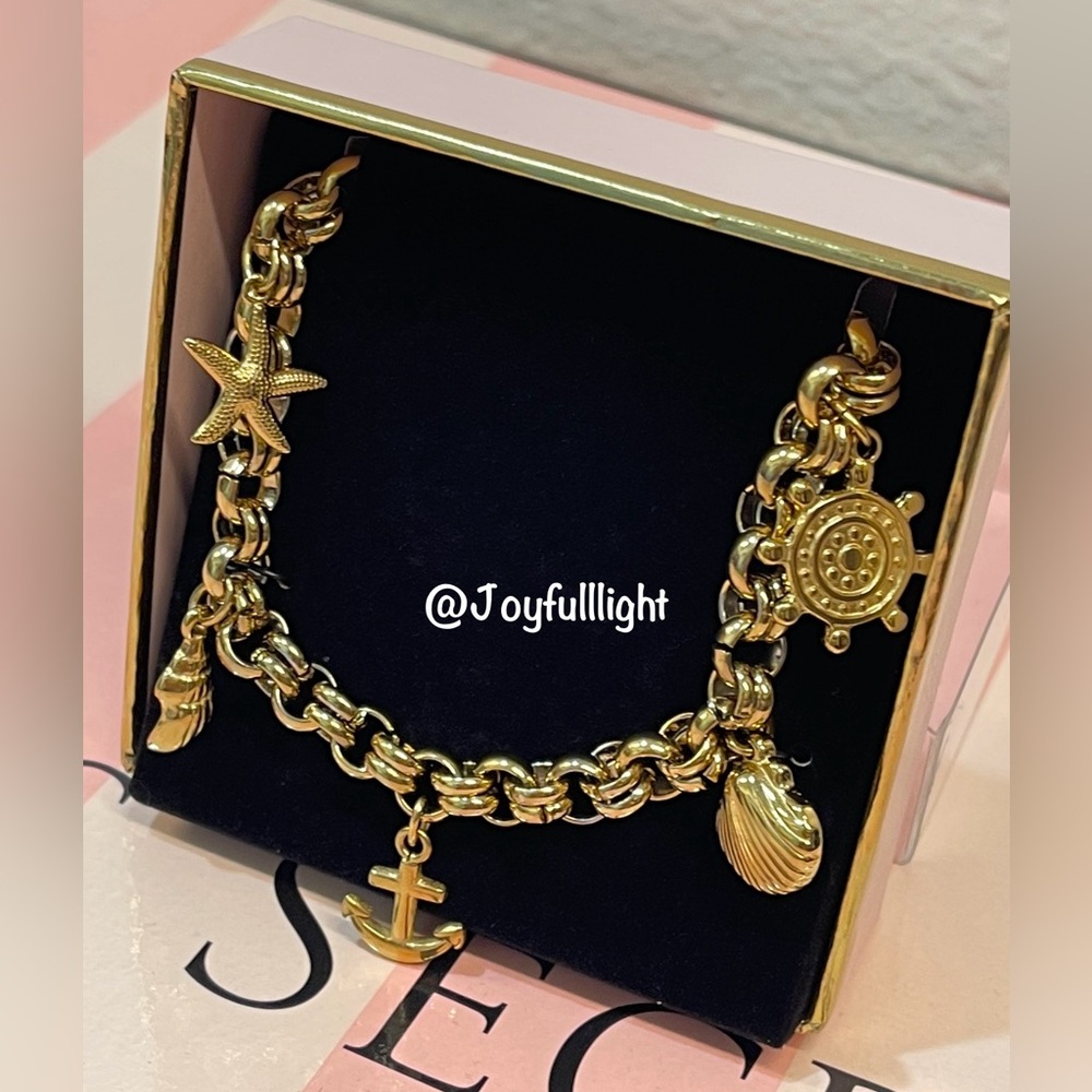 Victoria's Secret SEASHELL Charm Bracelet